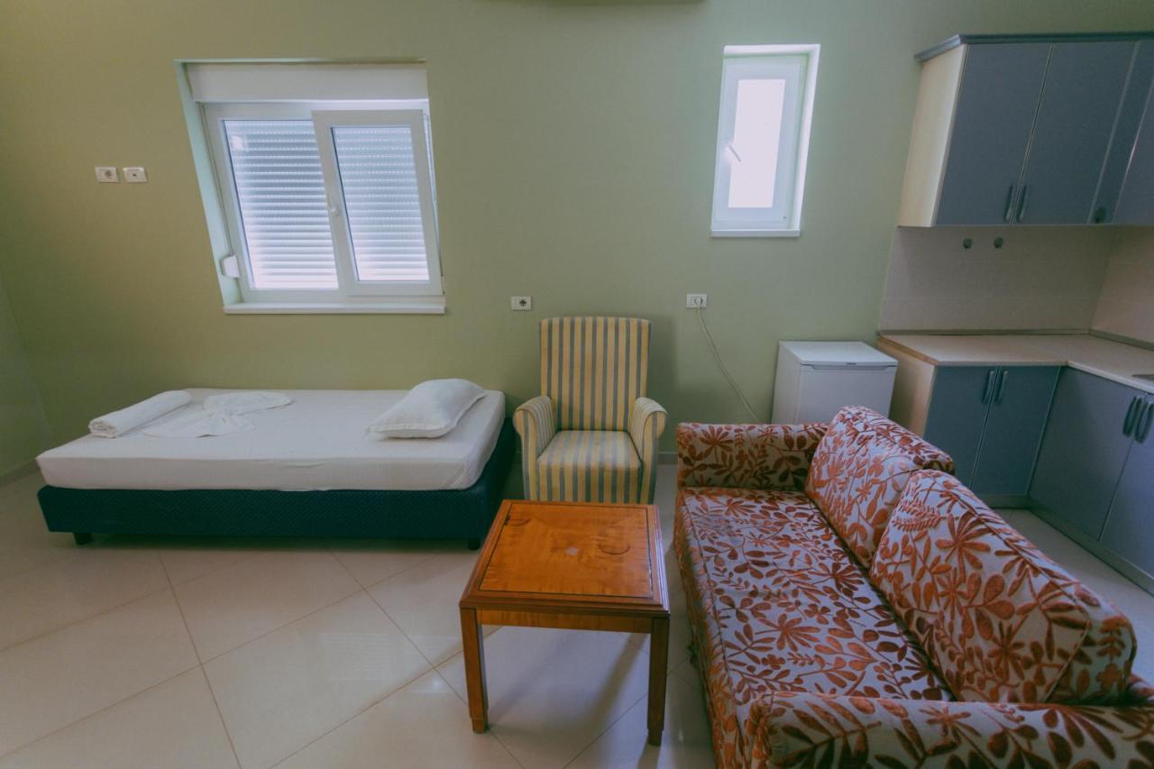 Shengjin Appartement *